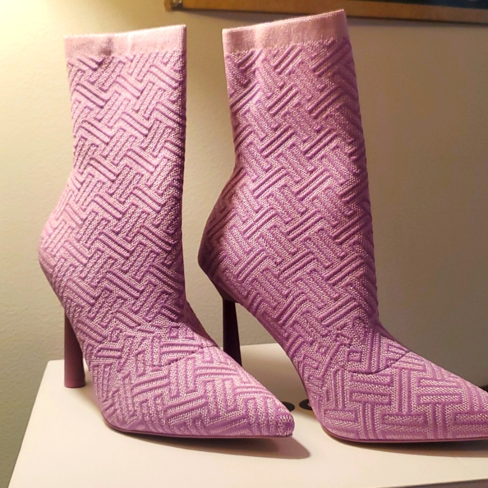 Glinda Pink ALDO Varsavas Sock Boot - BRAND NEW!